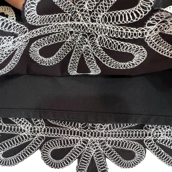 Commense embroidered floral motif a-line mini skirt size M like new condition - Picture 8 of 12